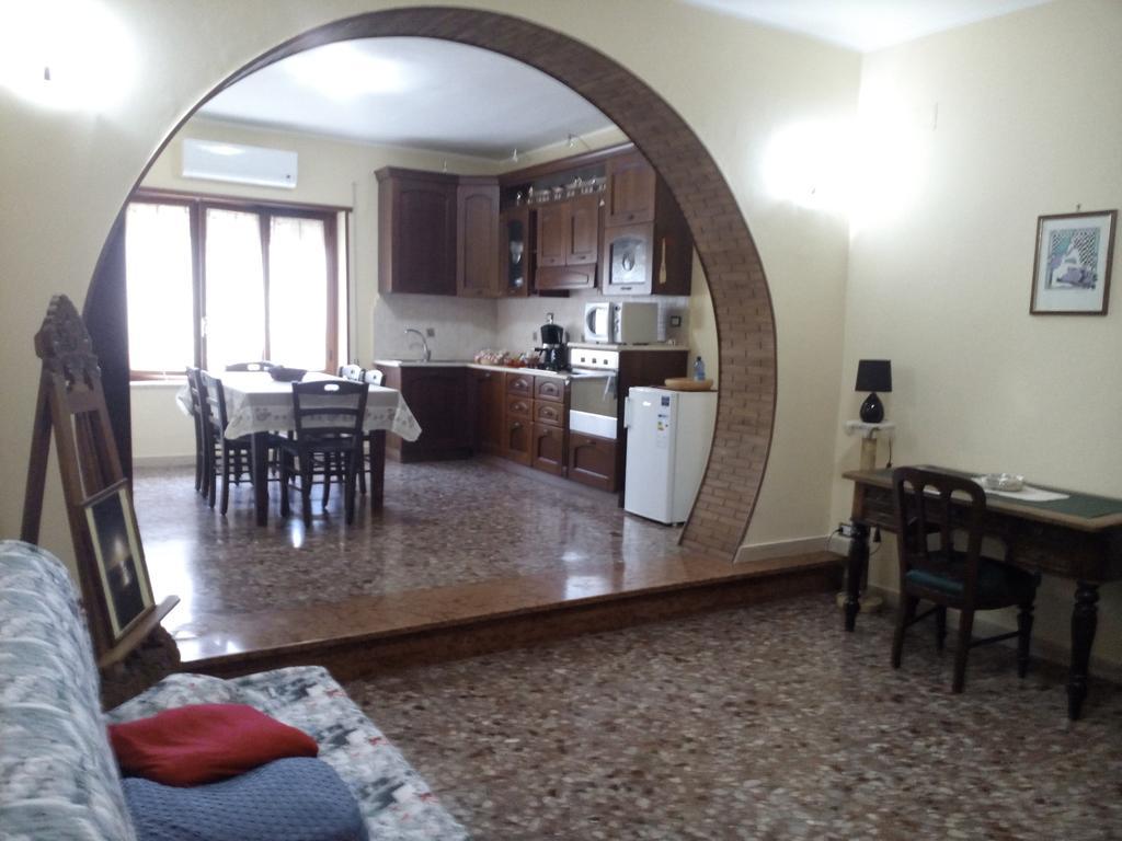 B&B A Casa Di Nonna Fondi Eksteriør bilde