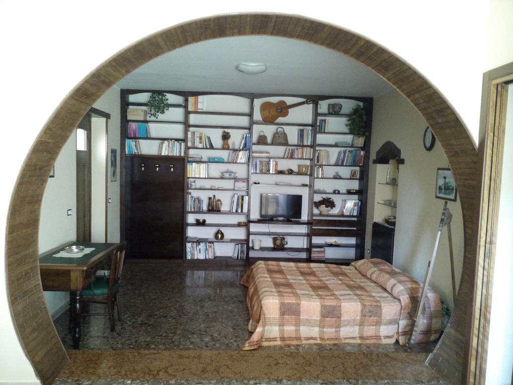 B&B A Casa Di Nonna Fondi Eksteriør bilde